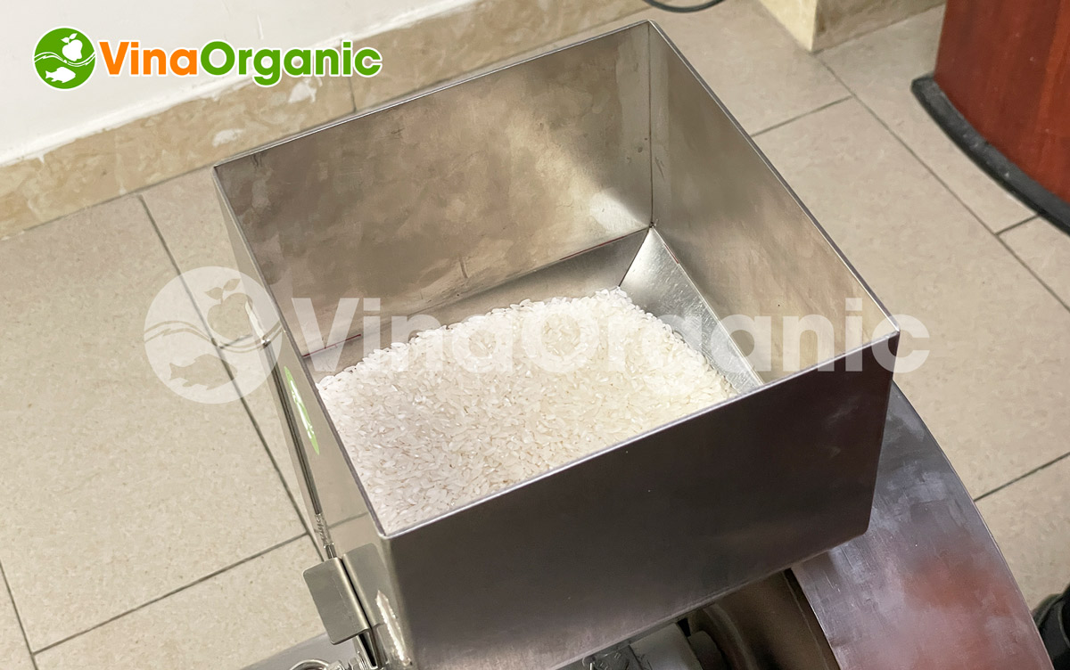 VinaOrganic cung cấp máy nổ bánh ống và chuyển giao công nghệ sản xuất bánh ống gạo. Liên hệ Hotline/Zalo: 0975299798 - 0938299798.