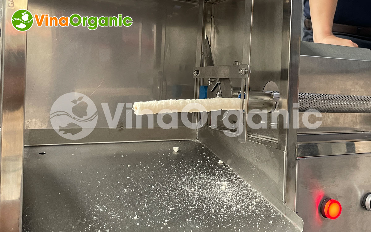 VinaOrganic cung cấp máy nổ bánh ống và chuyển giao công nghệ sản xuất bánh ống gạo. Liên hệ Hotline/Zalo: 0975299798 - 0938299798.